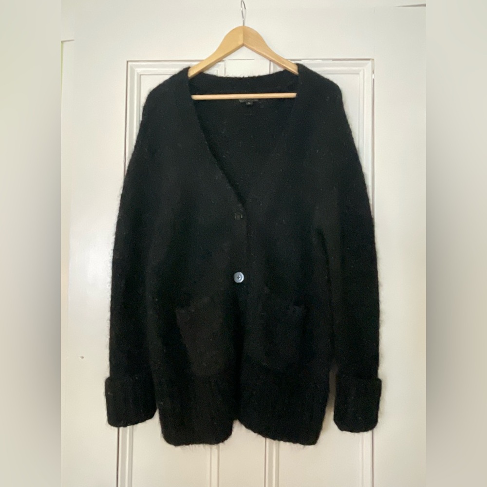 Banana Republic women’s oversized soft black wool button front v neck cardigan.